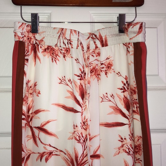 Joie Quicy Floral Print Track Dress Pants - Picture 2 of 9